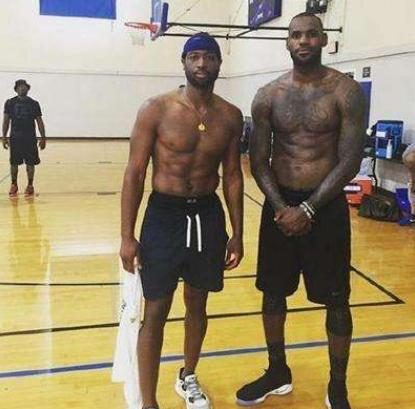 全队出场次 全队出场次