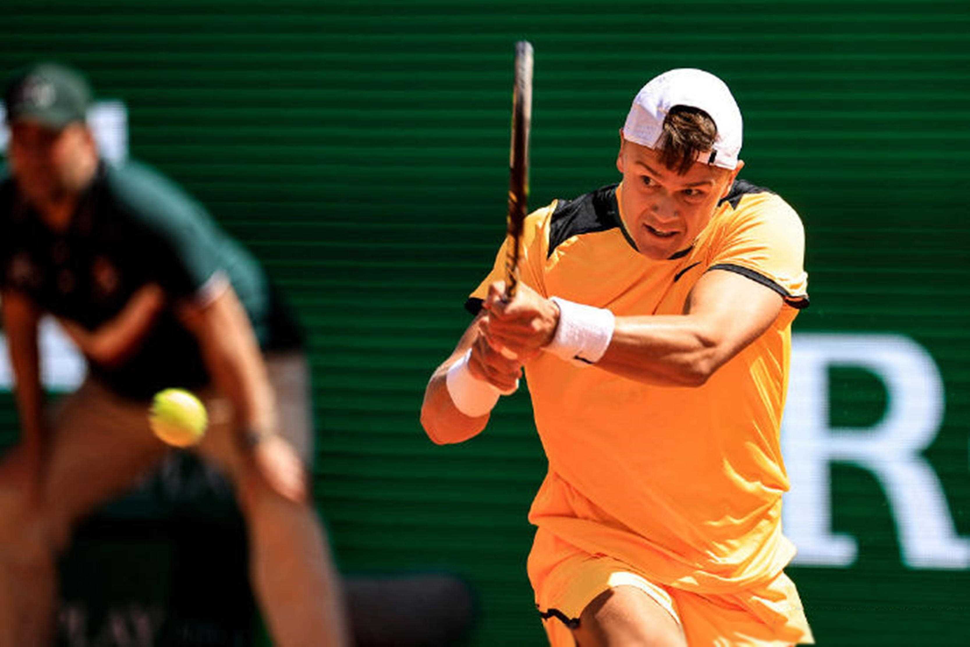 凭借其深入 凭借其深入